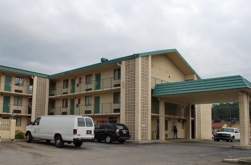 Bama Inn Huntsville Chambre photo