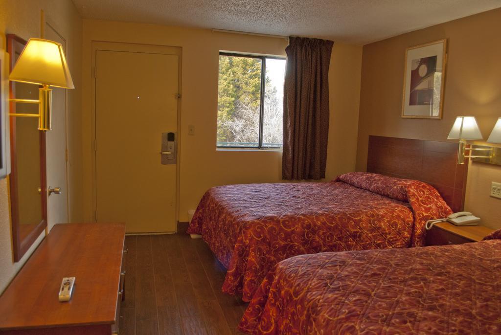 Bama Inn Huntsville Chambre photo