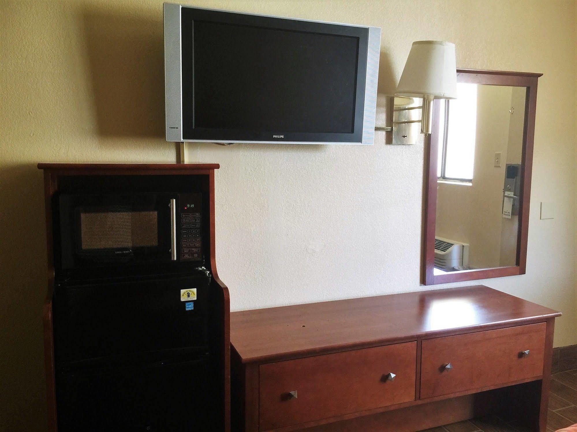 Bama Inn Huntsville Extérieur photo